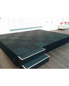 Podium 400x200x40cm (incl. tapijt, afrok en trap)